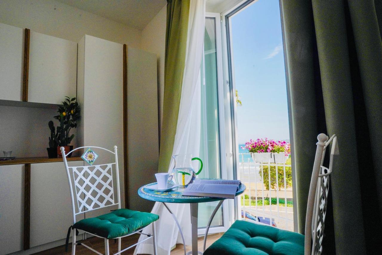 Aquamar Bed And Breakfast クロトーネ エクステリア 写真